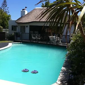 Birkenhead Manor Gasthuis Bloubergstrand